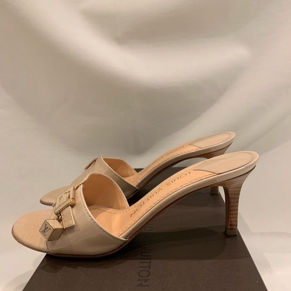 Louis Vuitton Vernis Dice Mule Shoes. - Picture 4 of 8